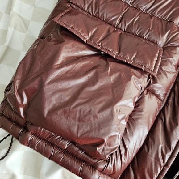 Abercrombie&Fitch Maroon wind resistance NWOT - Picture 9 of 11